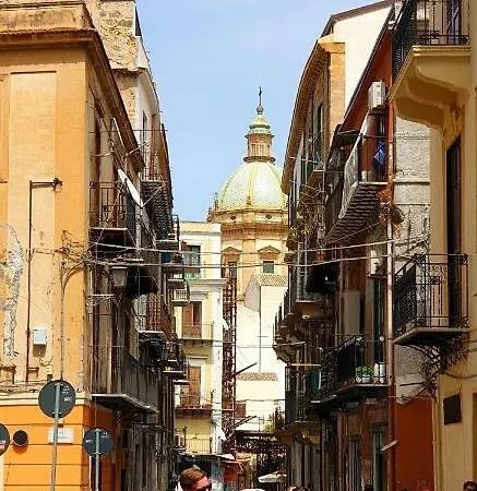 아파트 Normanni Homes *